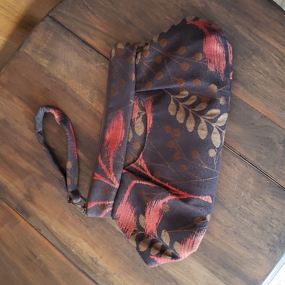 Maruca NWOT Zippered Clutch Wristlet Bag